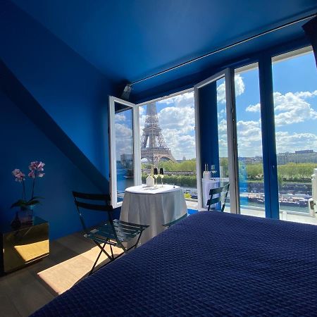 Eiffel Tower Romantic View Apartment Paris Exterior photo